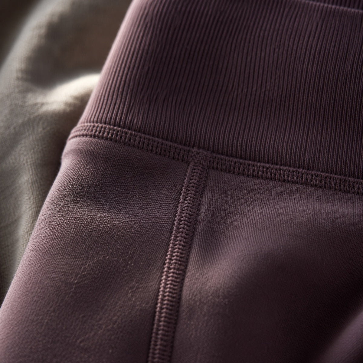 Farnham high-waist legging, Cycle Shorts and Leggings — close-up of the cloth and stitching.