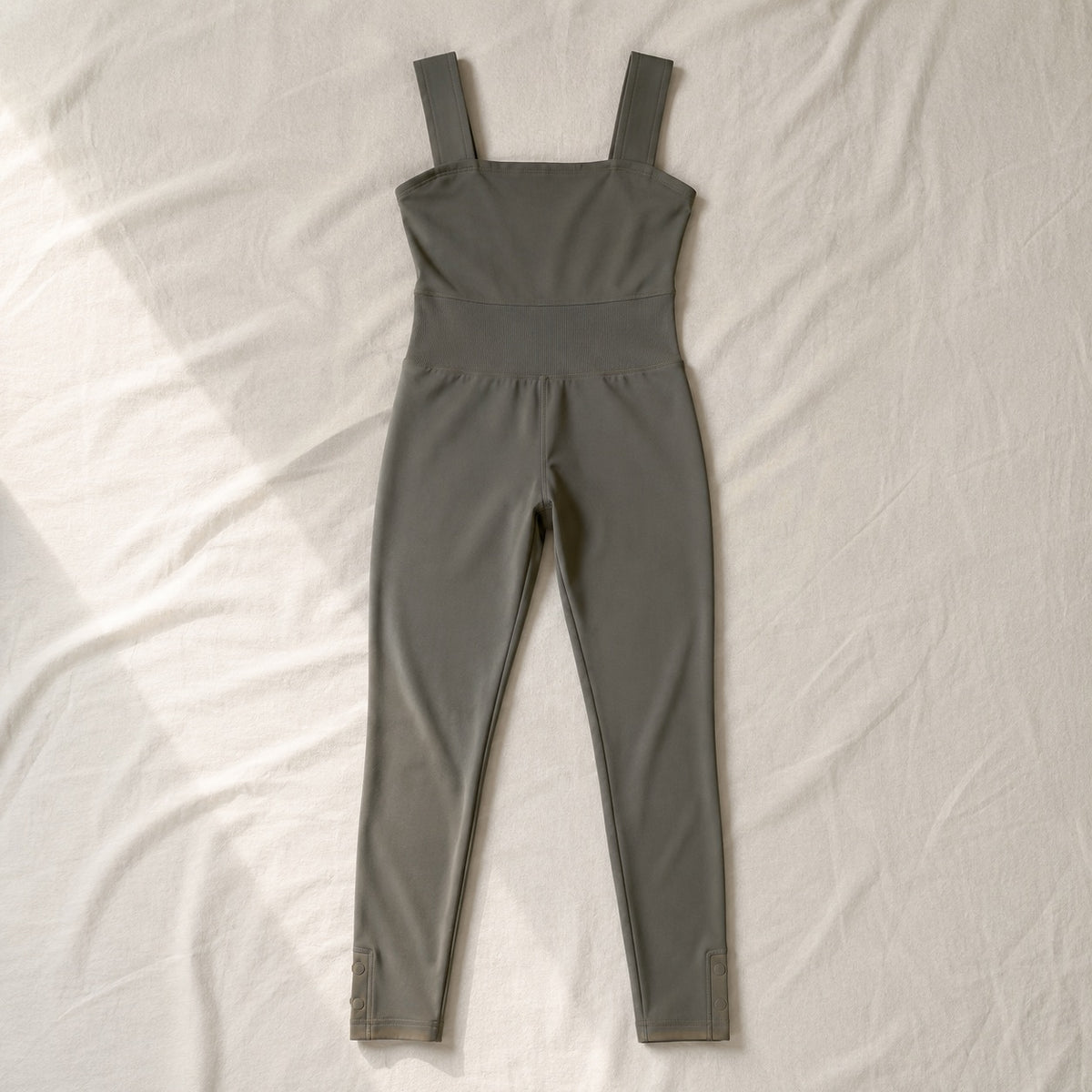 Crondall high-waist legging, Cycle Shorts and Leggings — front view, photographed flat.