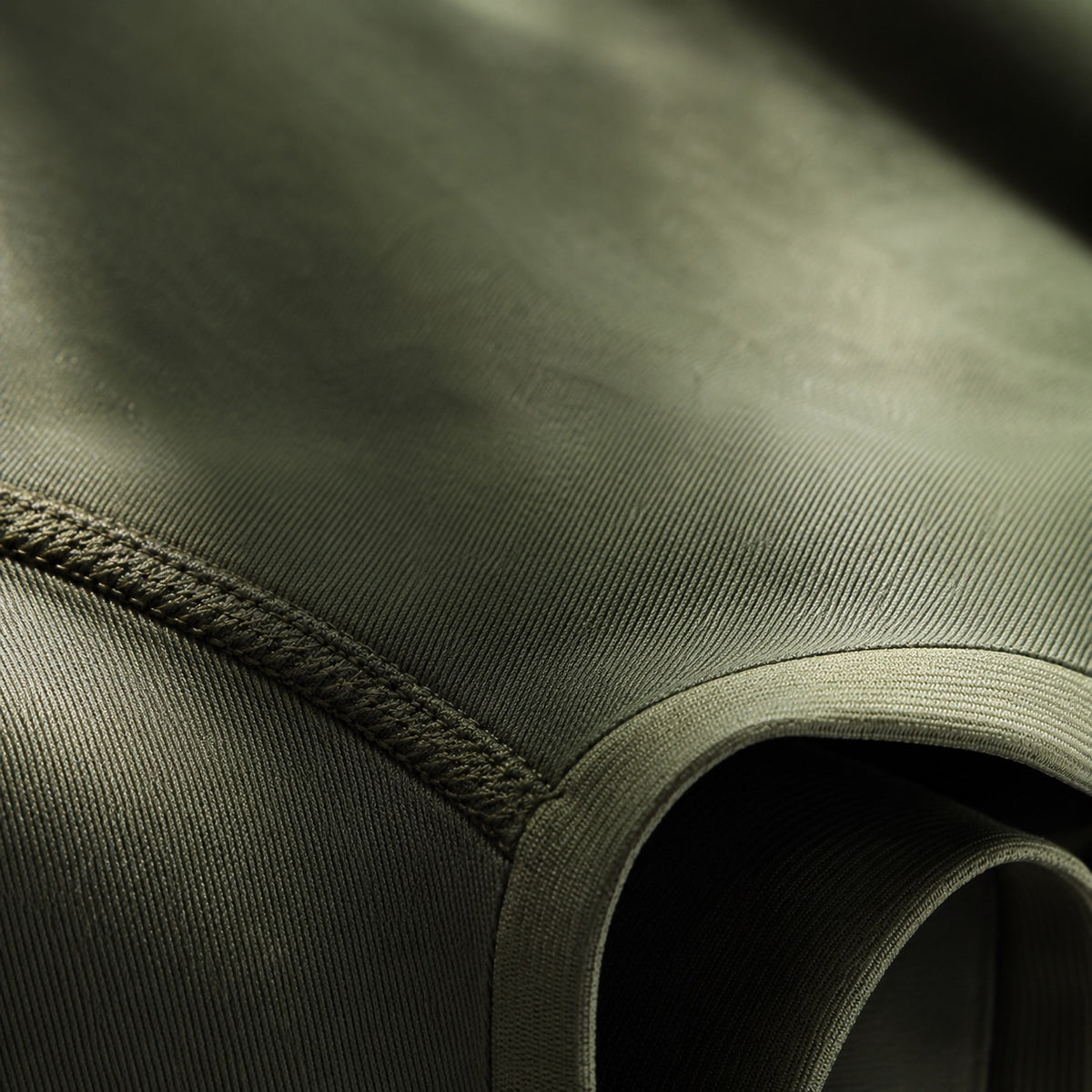 Moor Park longline cycle short, Cycle Shorts and Leggings — close-up of the cloth and stitching.