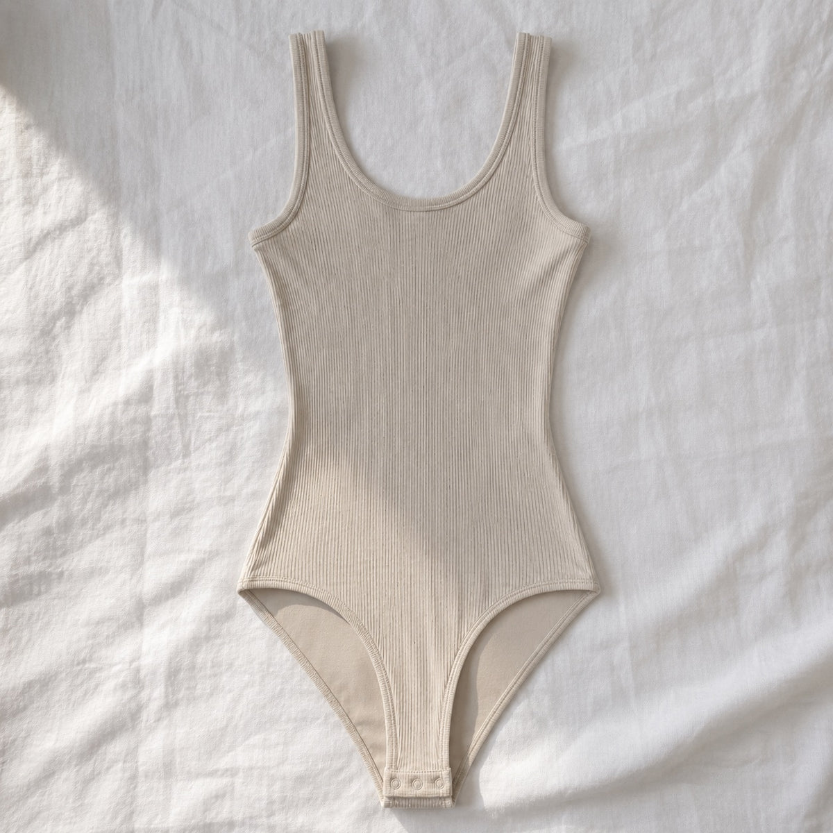 Farnham ribbed body tank, Rib Body Layers — front view, photographed flat.