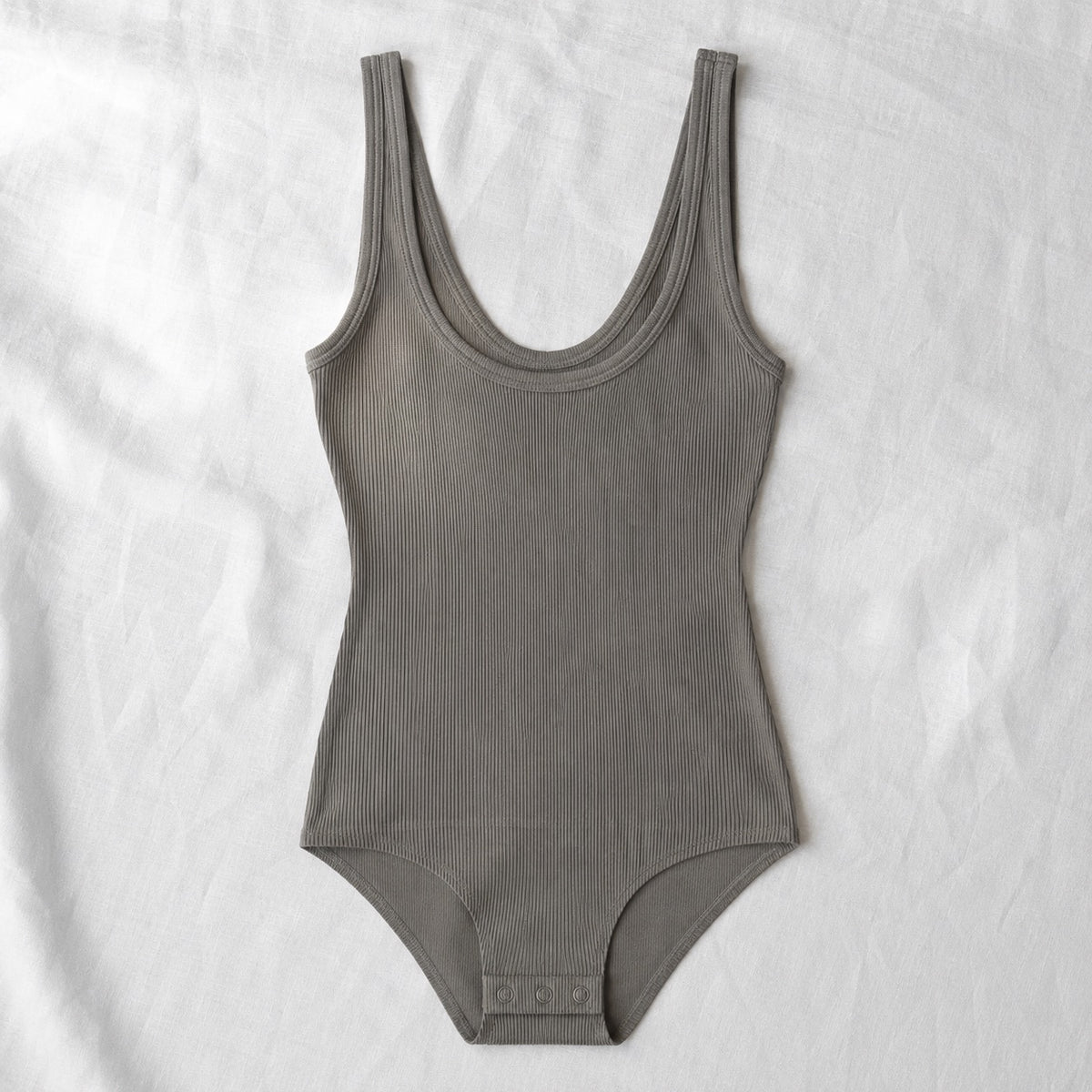 Dockenfield ribbed scoop-back tank, Rib Body Layers — front view, photographed flat.