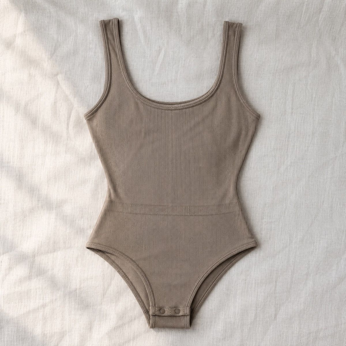 Frensham ribbed body tank, Rib Body Layers — front view, photographed flat.