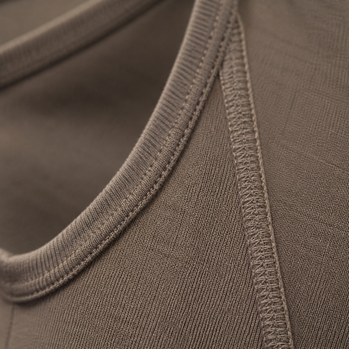 Puttenham seamless sleeveless bodysuit, Seamless Layers — close-up of the cloth and stitching.