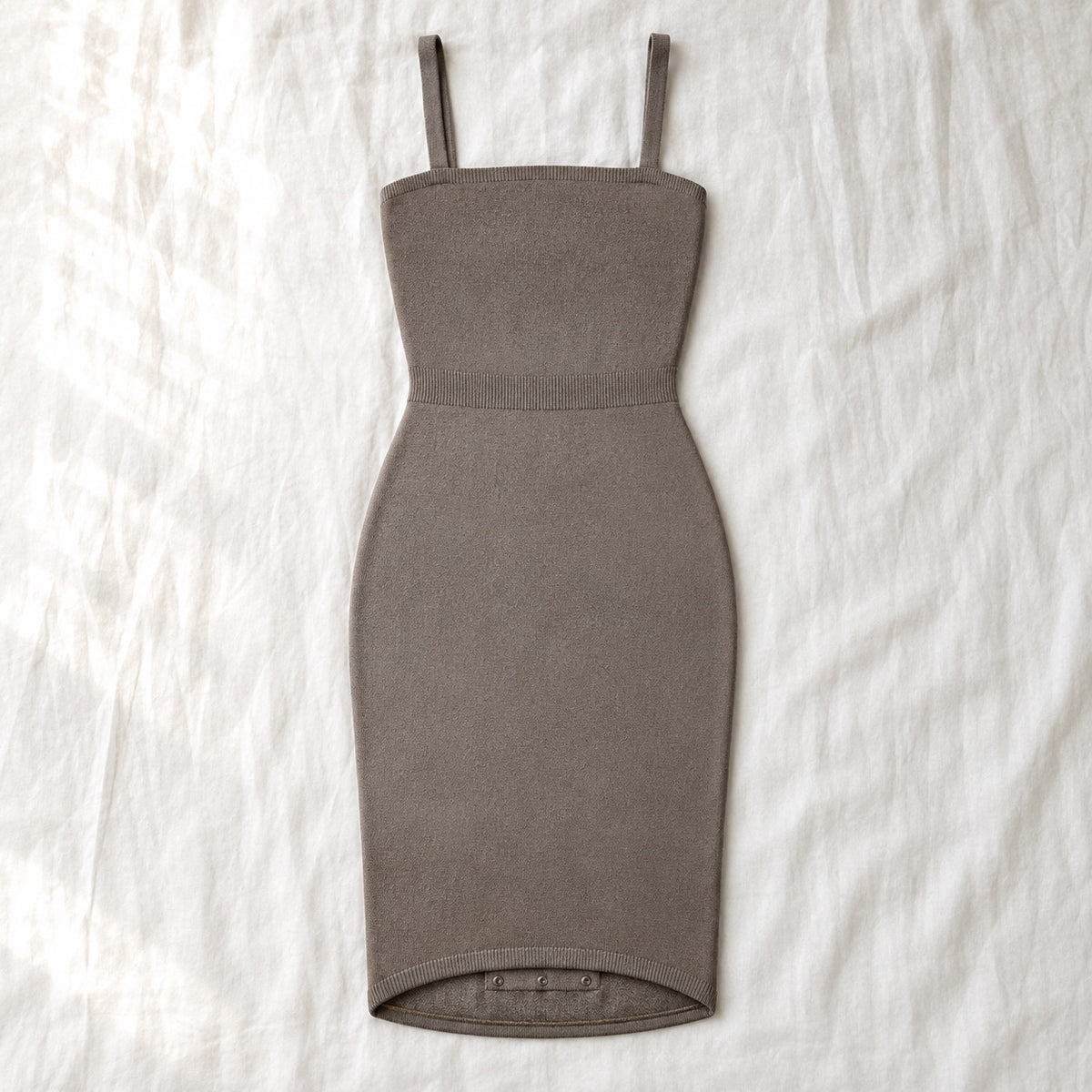 Seale seamless knee-length skirt, Seamless Layers — front view, photographed flat.
