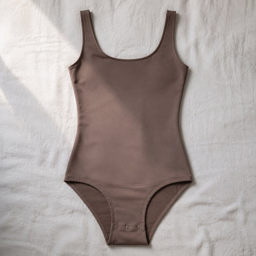 Tilford sculpt tank, Sculpt Tanks — front view, photographed flat.