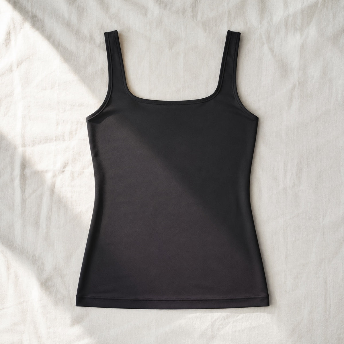 Farnham square-neck sculpt tank, Sculpt Tanks — front view, photographed flat.