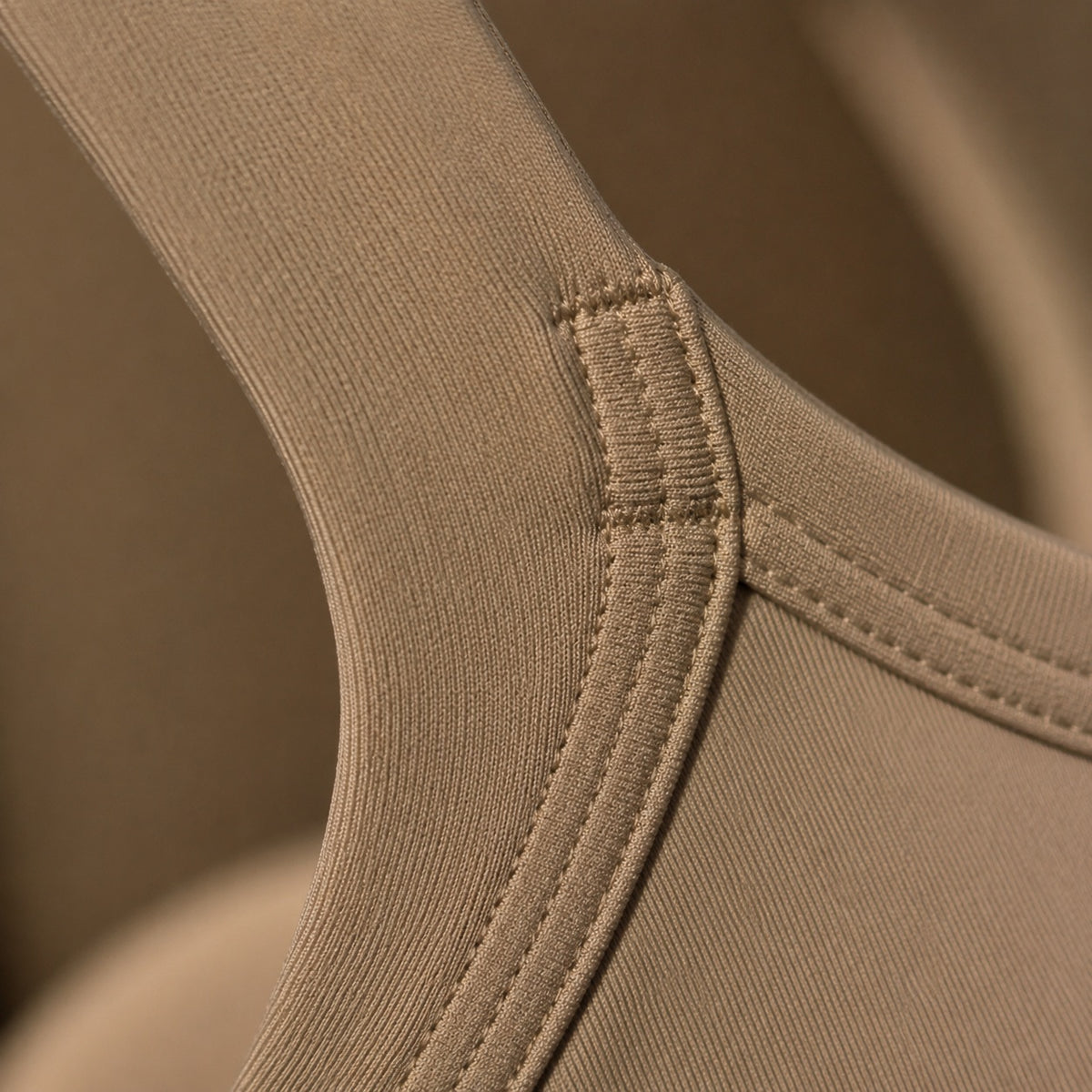 Weydon longline sculpt tank, Sculpt Tanks — close-up of the cloth and stitching.