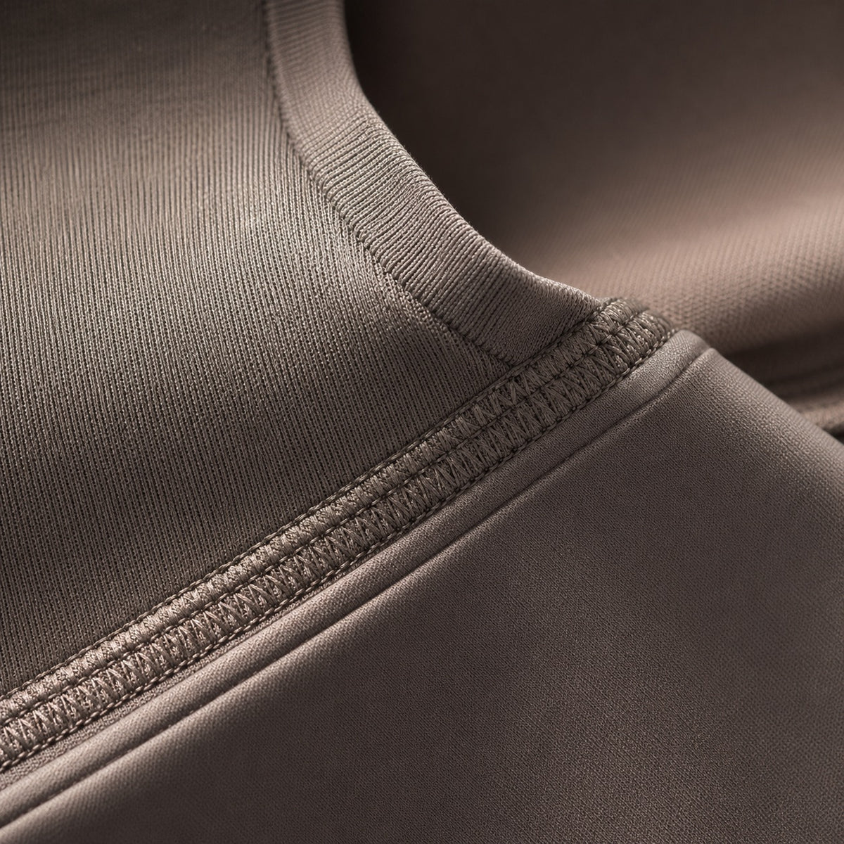 Rowledge sculpt tank, Sculpt Tanks — close-up of the cloth and stitching.