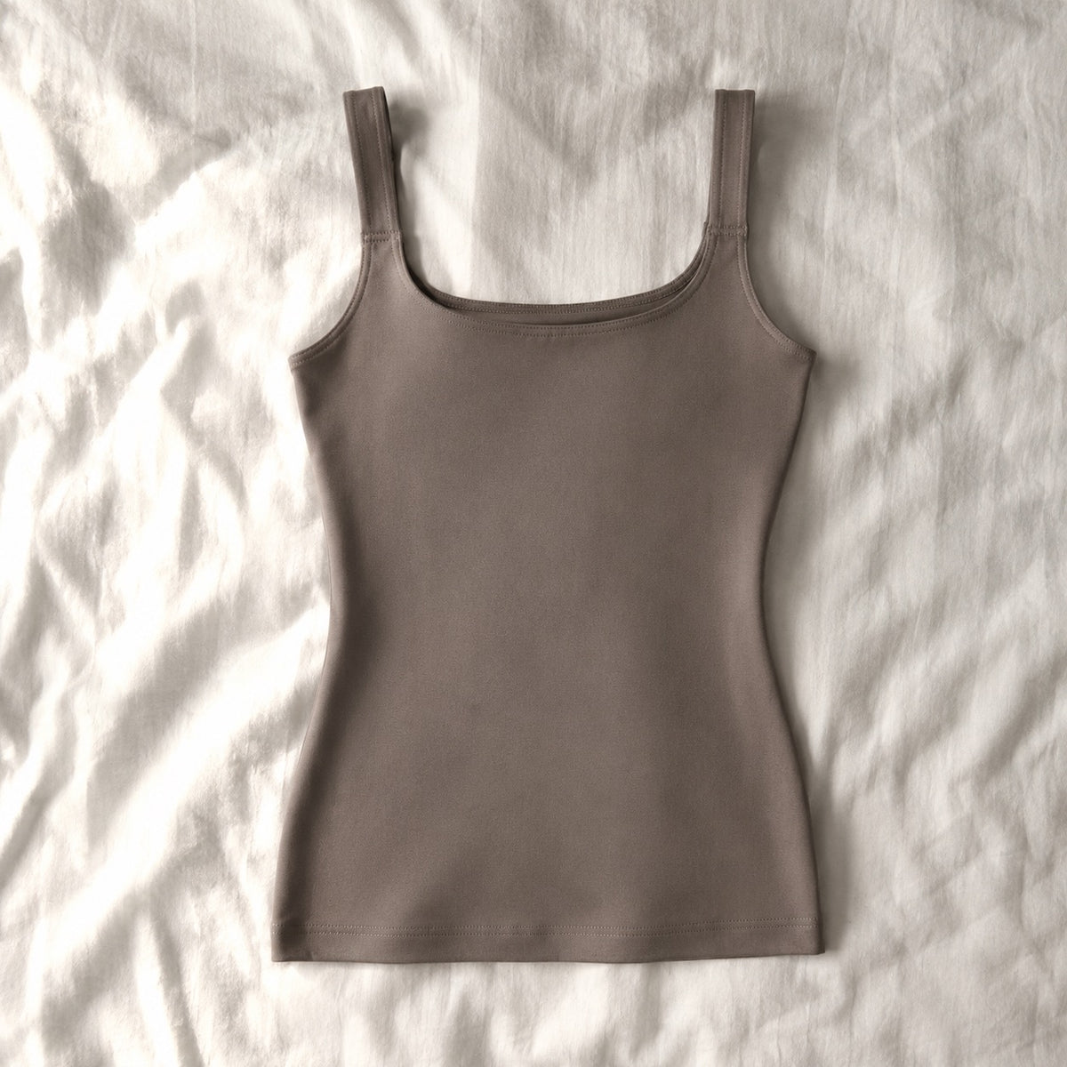 Dockenfield longline sculpt tank, Sculpt Tanks — front view, photographed flat.